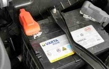 新能源汽車專業(yè)實(shí)訓(xùn)設(shè)備:蓄電池檢修工具怎么使用?