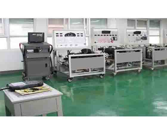 汽修VR實(shí)訓(xùn)室:未來(lái)汽車(chē)維修培訓(xùn)的新模式與高效教育平臺(tái)